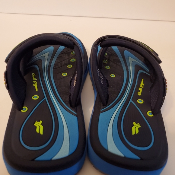 GP, Classic Slide Sandal Euro Size 33. - Picture 8 of 11